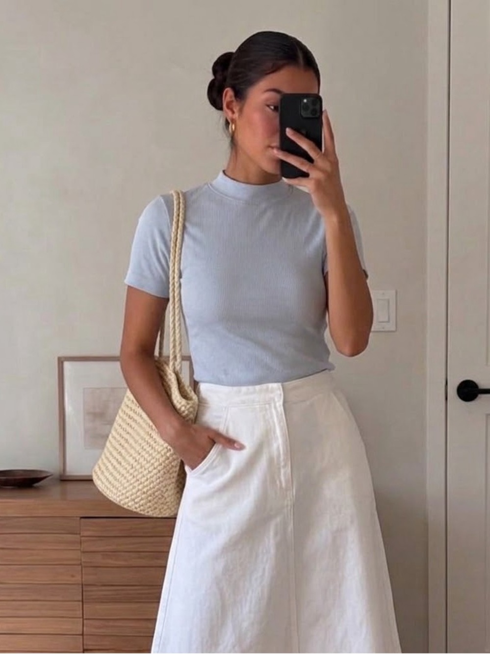 Aritzia Babaton Gonzalo Ribbed Mock Neck T-Shirt Dream Blue Size Med